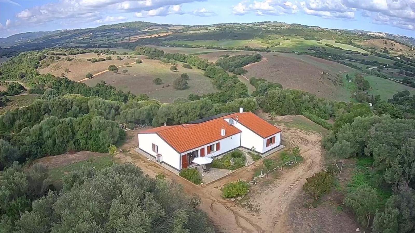 La Piana Holiday House Bassacutena 외부 사진